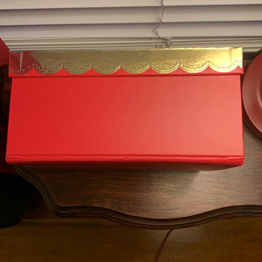 Estée Lauder Red Box - Empty - - Picture 6 of 11